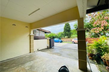 Taman Desa Baiduri Aman