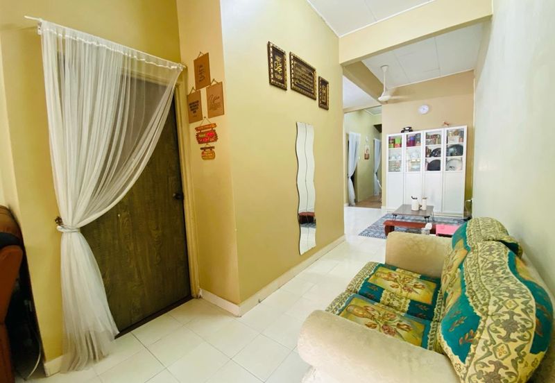 Taman Desa Baiduri Aman