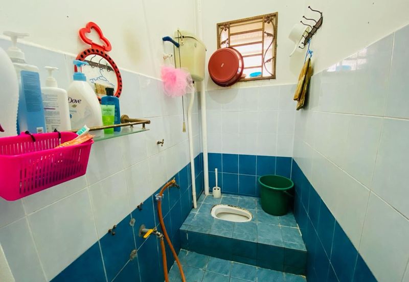 Taman Desa Baiduri Aman