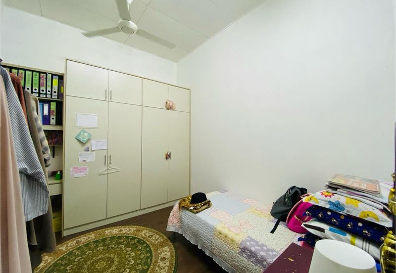 Taman Desa Baiduri Aman