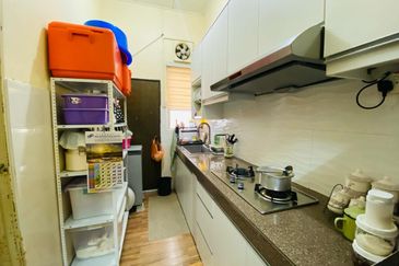 Taman Desa Baiduri Aman