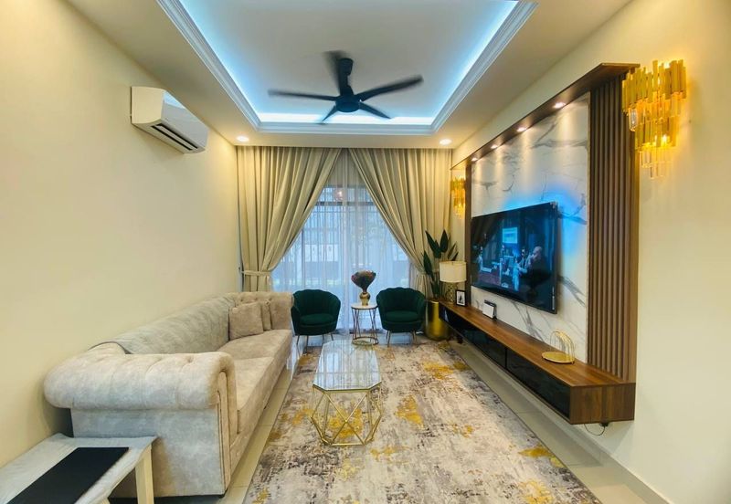 Crescent Park Townvilla