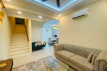 Crescent Park Townvilla