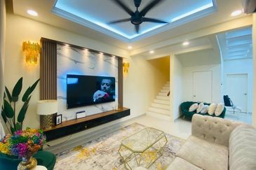 Crescent Park Townvilla