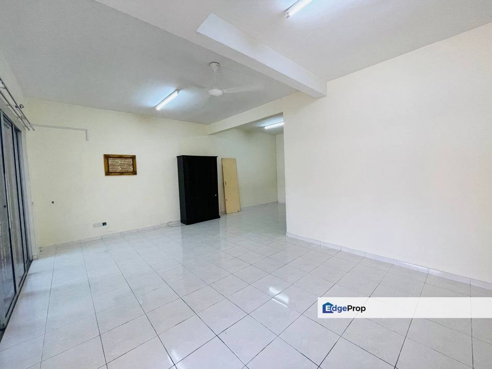 Hot Area 2 Sty Jalan Kristal Seksyen 7, Shah Alam For Sale, Selangor, Shah Alam