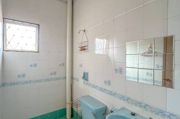 Jalan Paladium Tiga 7/33C 