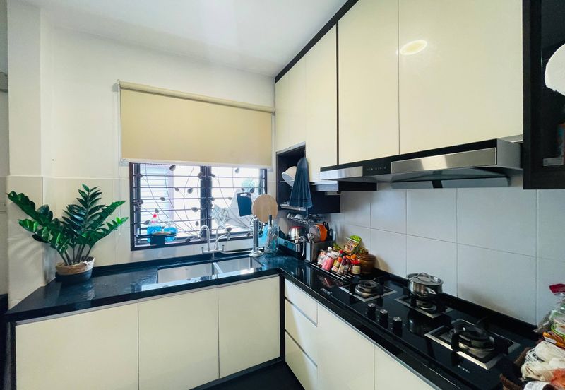 Fusca (Erythrina Series), Setia Alam