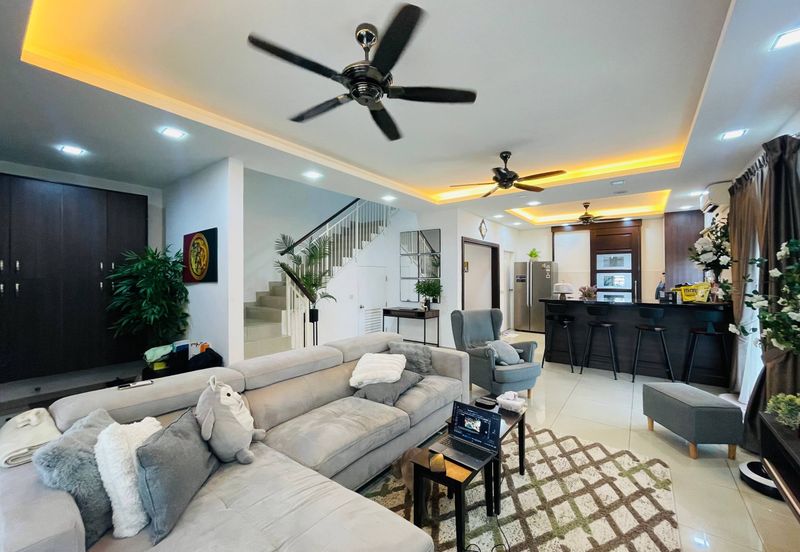 Fusca (Erythrina Series), Setia Alam