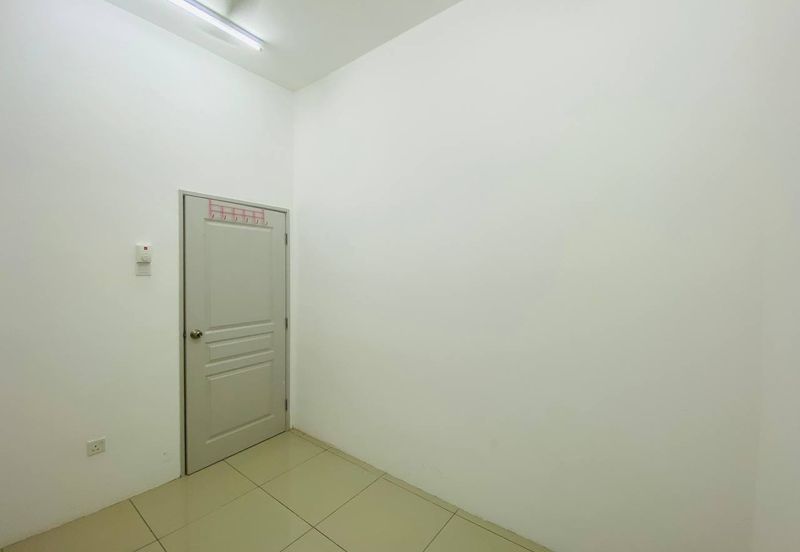 TAMAN BAYU INDERA, LUKUT