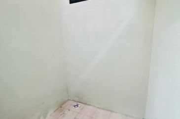 TAMAN BAYU INDERA, LUKUT