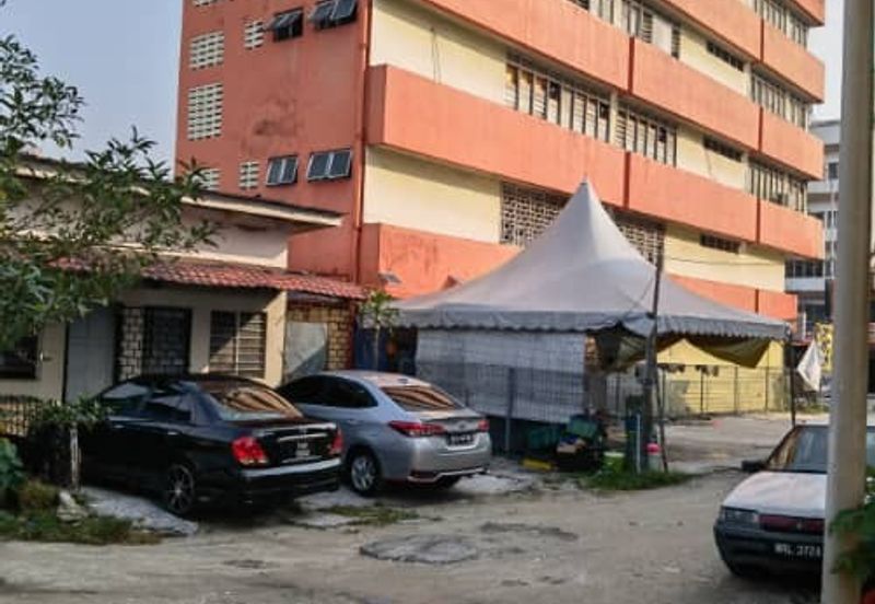 End Lot 5 Sty Shoplot Pudu, Pudu KL For Sale
