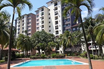 Sri Damansara Courts