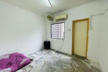 Astana Alam Apartment