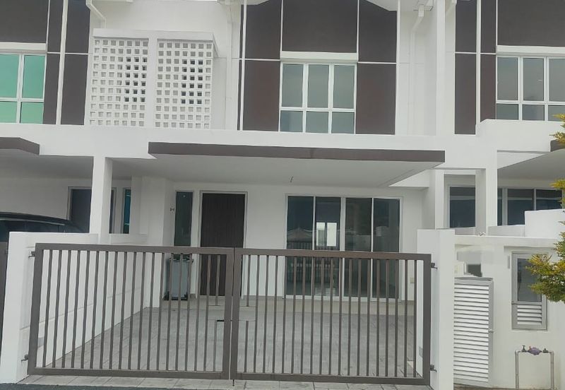 Dayana @Nilai Impian