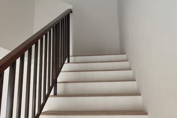 Dayana @Nilai Impian