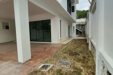 Taman Berlian Tropika