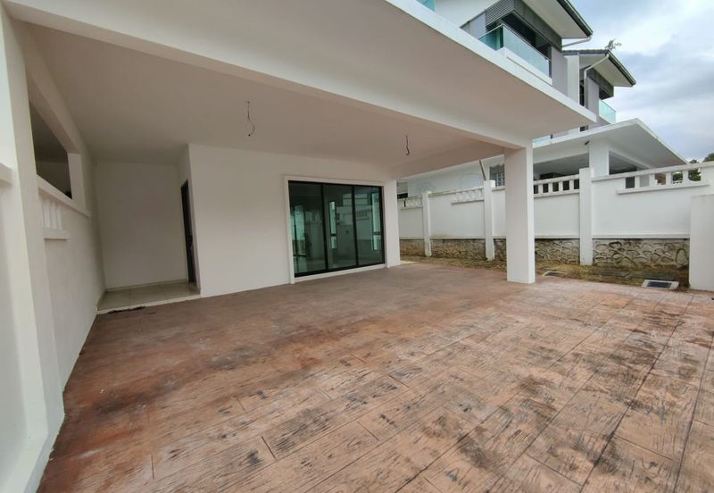 Taman Berlian Tropika