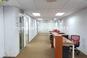 SETIA TAIPAN 1-FIRST FLR SHOPLOT FACING MAIN ROAD FOR RENT (PARTIAL FURNISHED)-RM3500