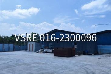 Kampung Jawa 100 X 230 feet Land For Rent