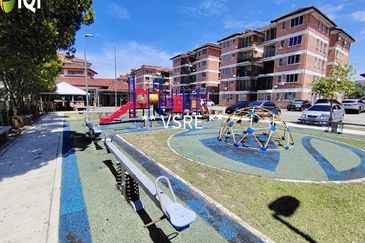 Alam Budiman Condominium (Pangsapuri Alam Budiman)