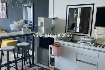 Trefoil at Setia Alam Block B High Floor For Sale with tenancy