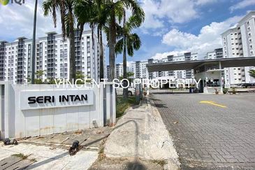 Seri Intan Apartment