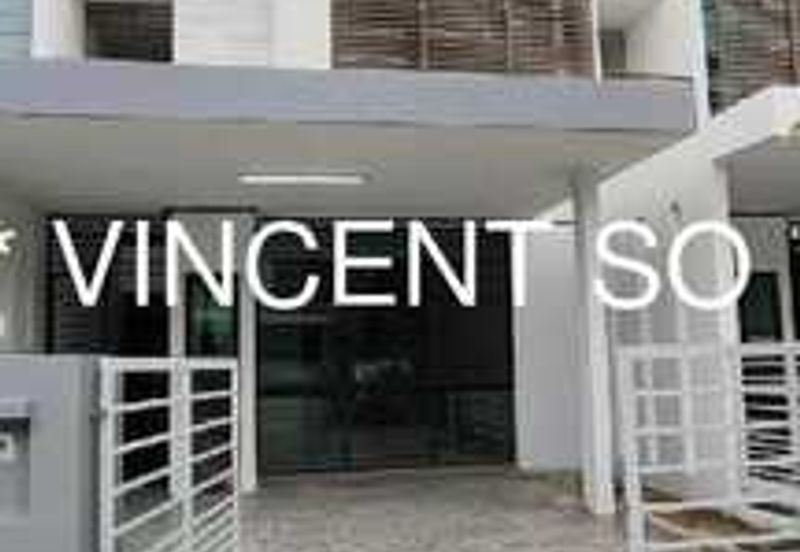 Avani @ Bukit Raja 2storey house for sale