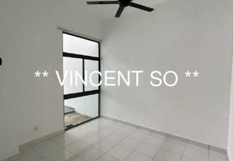 Avani @ Bukit Raja 2storey house for sale