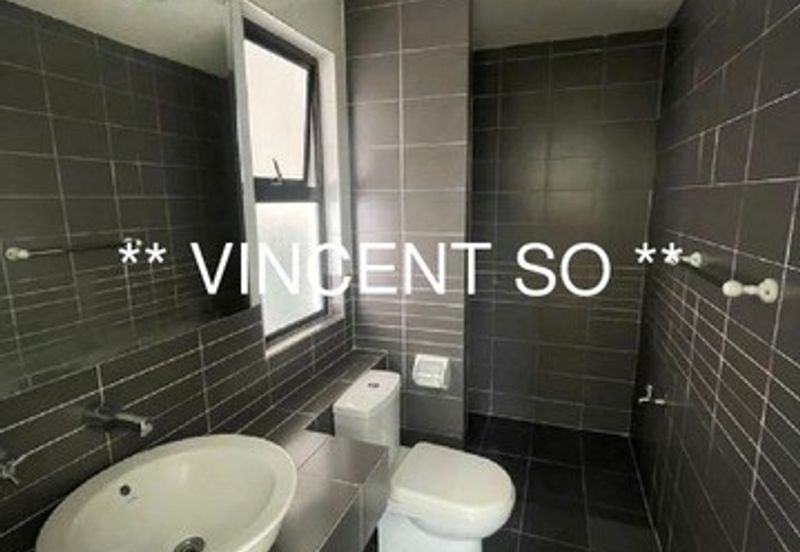 Avani @ Bukit Raja 2storey house for sale