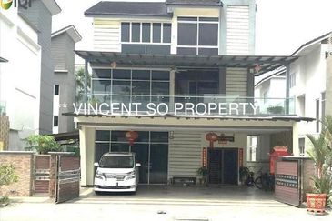 Milano Kemuning 3 Storey freehold Bungalow For Sales below market value
