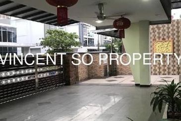 Milano Kemuning 3 Storey freehold Bungalow For Sales below market value