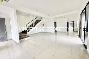Bandar Bukit Raja Lyra Double Storey House (Endlot) For Sale
