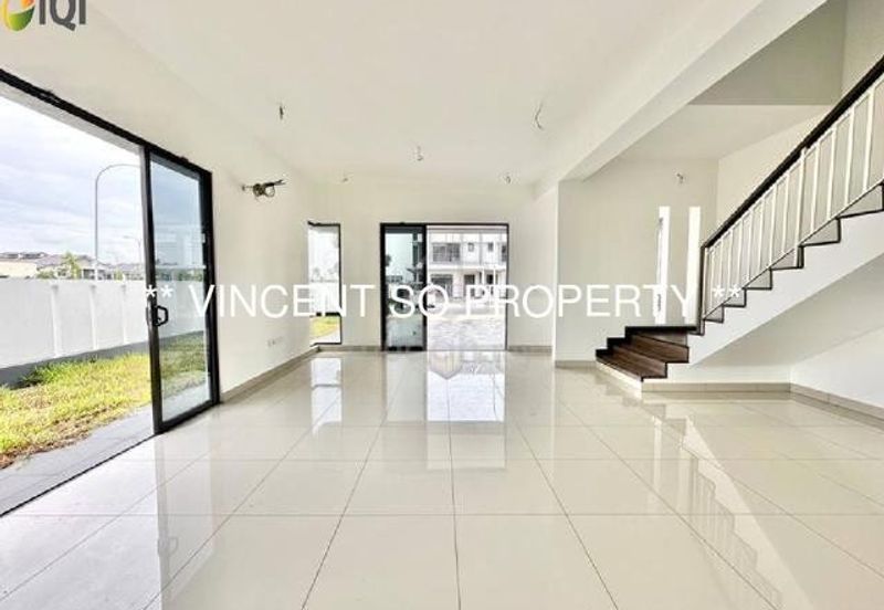 Bandar Bukit Raja Lyra Double Storey House (Endlot) For Sale