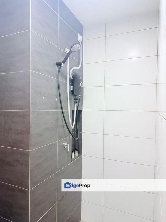 Included WiFi, Fully Furnished, Well Maintain, Rare Unit, Selangor, Dengkil