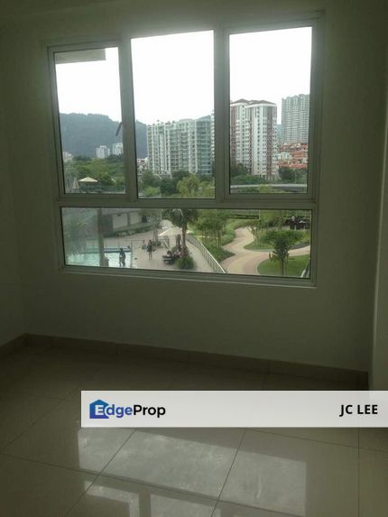 Tropicana Bay Residence for sale, Partially Furnished, Direct Pool View, Ready to move in, Near Queensbay Mall, Bayan Indah, Bayan Lepas , Penang, Sungai Nibong