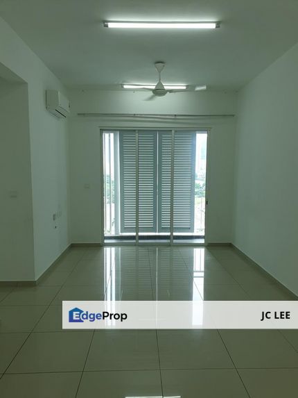 Solaria Residence for Sale, 3 Bedrooms with 2 Carpark, Partially Furnished with Pool View, Bayan Lepas , Penang, Bayan Lepas