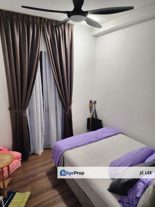 Vertu Resort @ Utropolis, Fully Furnished with Good Condition, Move In Condition, 4 Bedrooms 2 Carpark, Batu Kawan, Penang, Batu Kawan