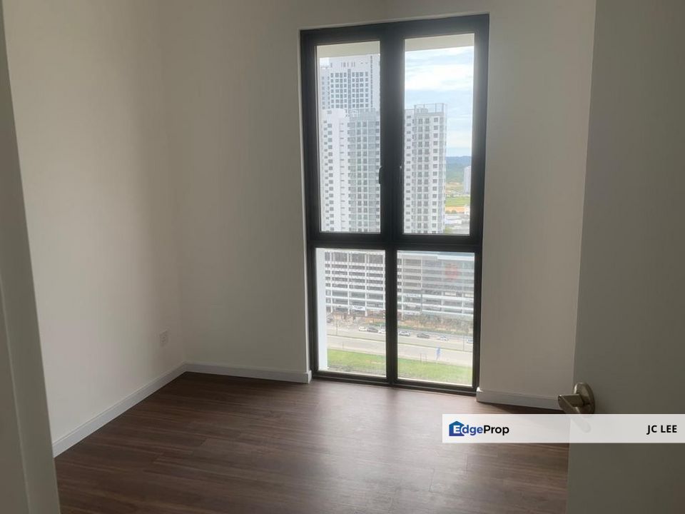 Vertu Resort @ Utropolis, Partially Furnished, Move In Condition, 4 Bedrooms 2 Carpark, Batu Kawan, Penang, Batu Kawan