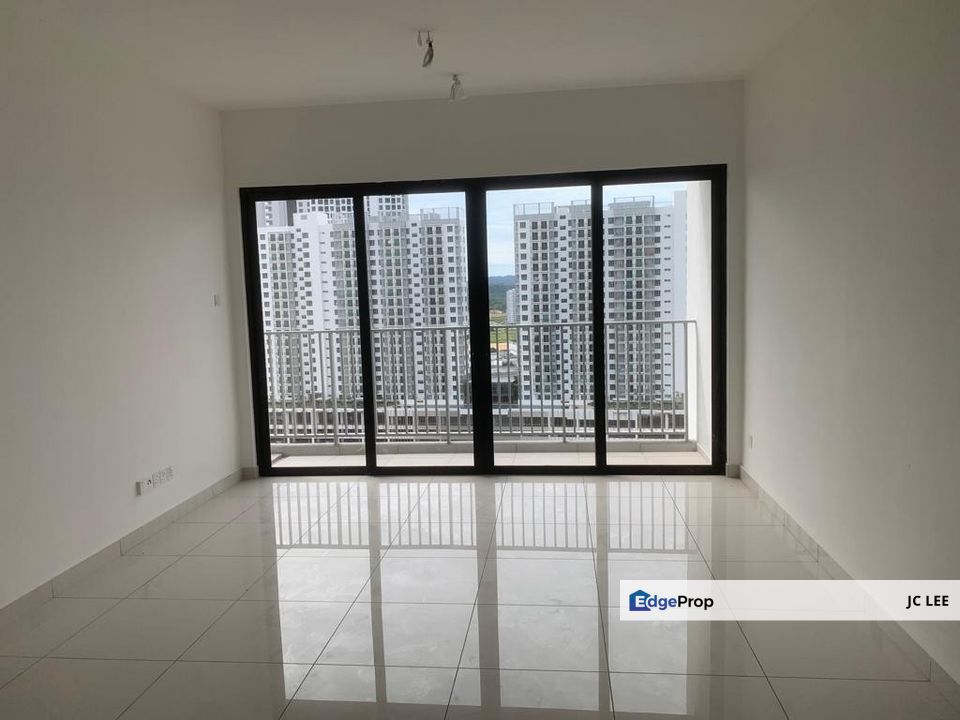 Vertu Resort @ Utropolis, Partially Furnished, Move In Condition, 4 Bedrooms 2 Carpark, Batu Kawan, Penang, Batu Kawan