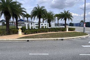 Iris @ Bandar Hillpark