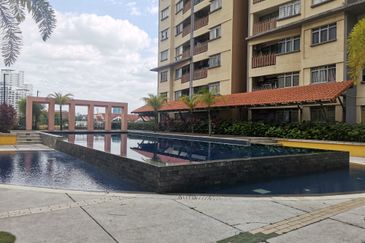 Perdana Exclusive Condominium