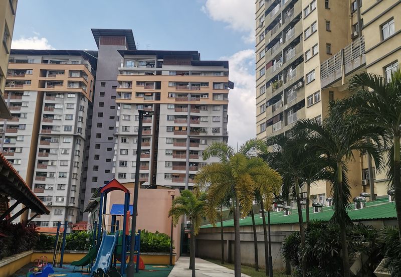 Perdana Exclusive Condominium