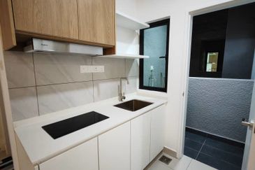 AraTe' Residences @ Ara Damansarsa Rooms For Rent 