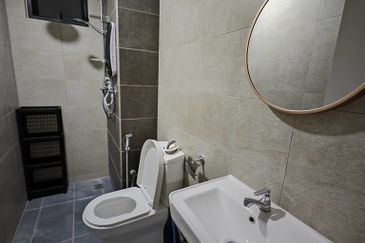 AraTe' Residences @ Ara Damansarsa Rooms For Rent 