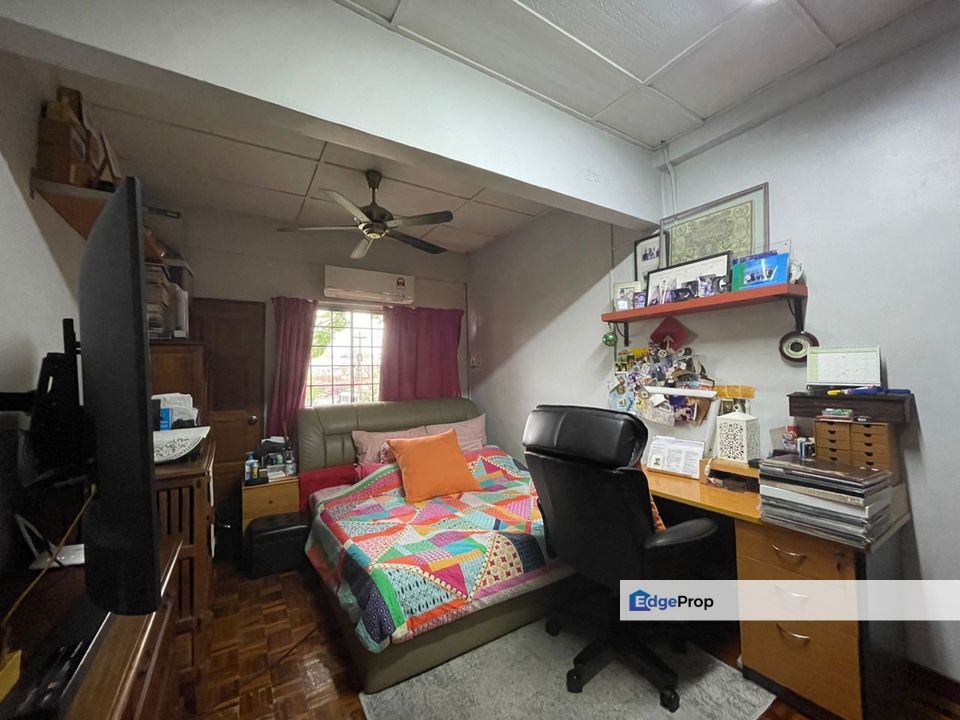 Subang Jaya @ SS14 Double Storey For Sale, Selangor, Subang Jaya