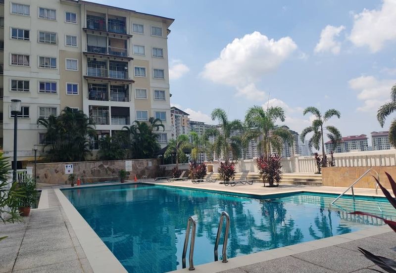 Perdana View Condominium