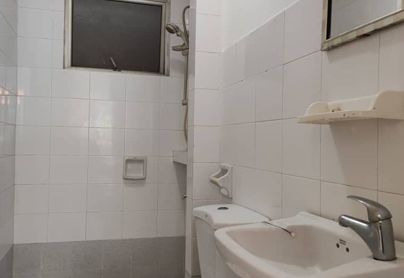 Perdana View Condominium