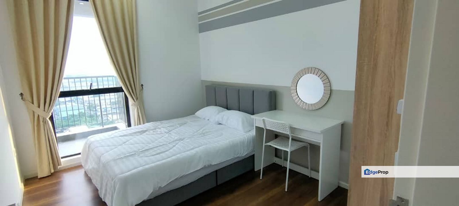 Brand New SqWhere Service Apartment @ Sg Buloh To Let, Selangor, Sungai Buloh