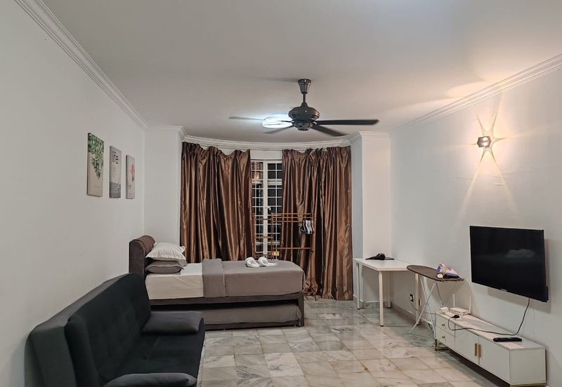 Endah Regal Condominium