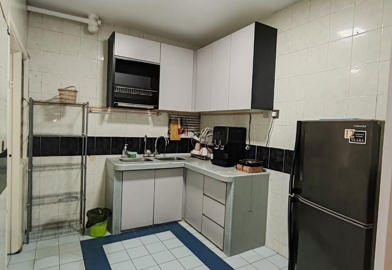 Endah Regal Condominium